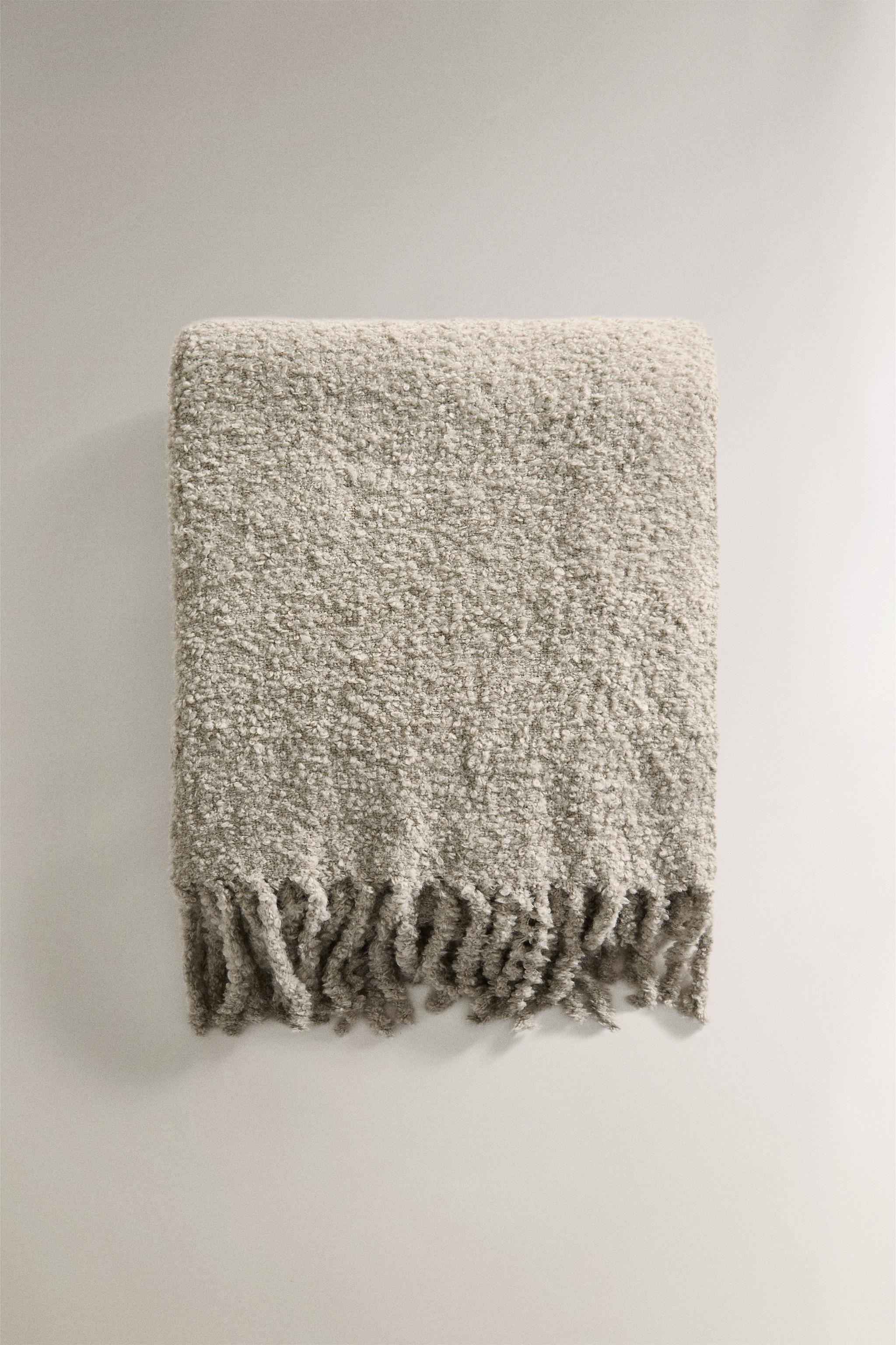 COUVERTURE À FRANGES